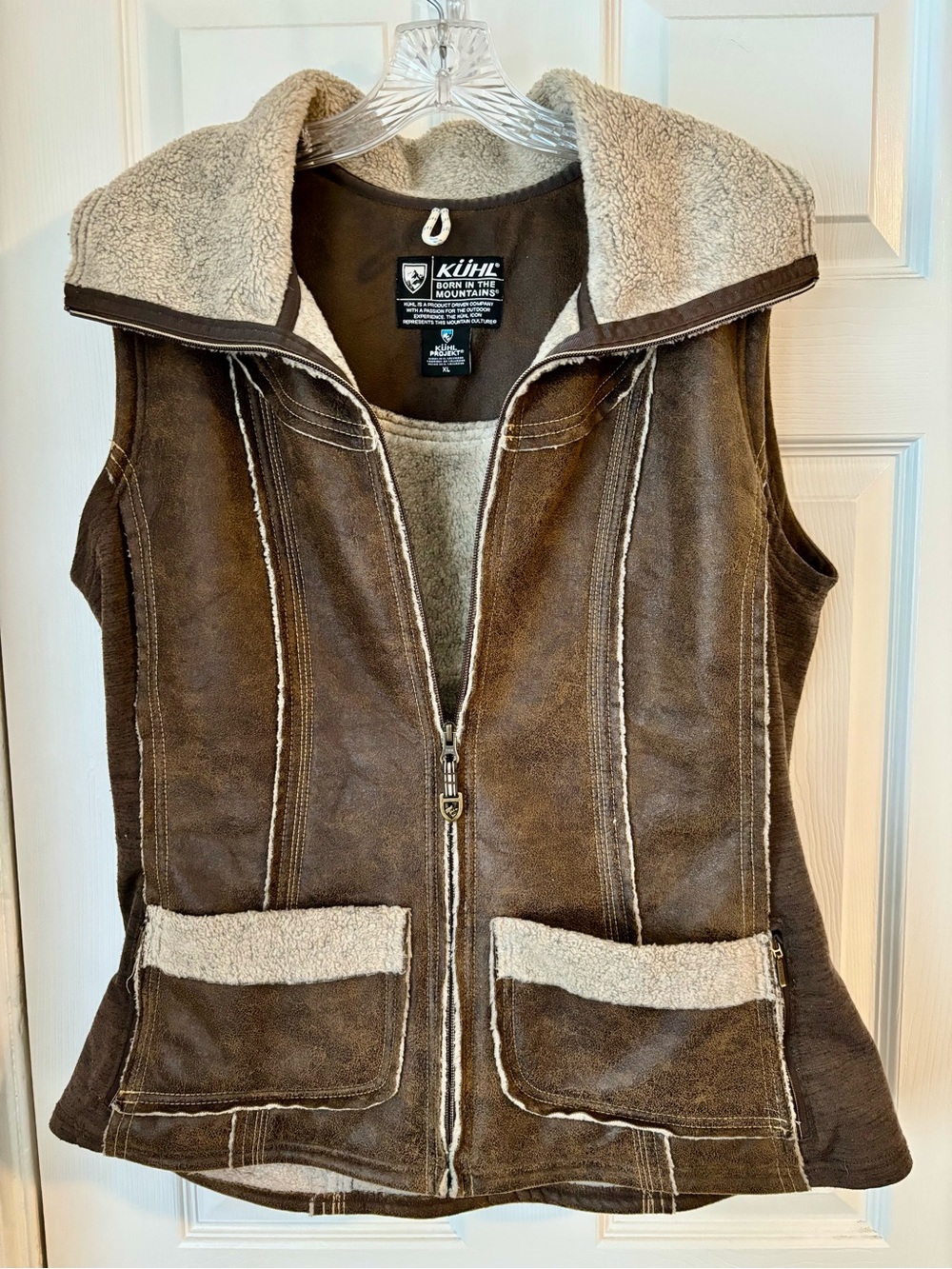 Kuhl Brown Sherpa-Lined Women's Vest with Cream Trim